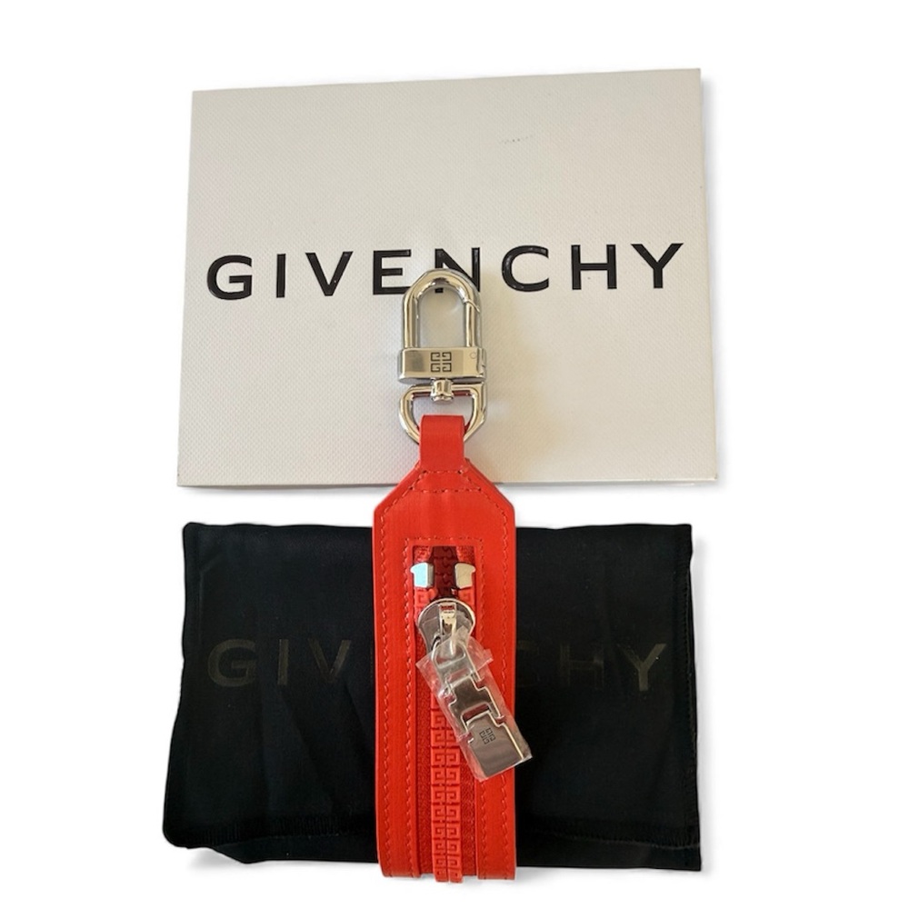 Givenchy 4G Zip Keychain
